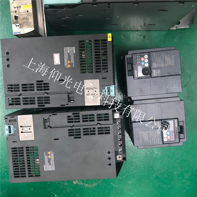 三菱A540變頻器CPU板報(bào)警ERR、E.CPU故障維修